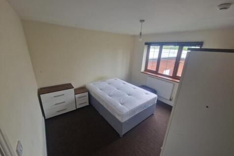 32A BLOXWICH ROAD photo 4