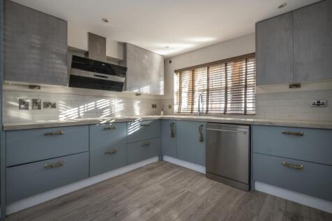 26-Seaton-Close-0010