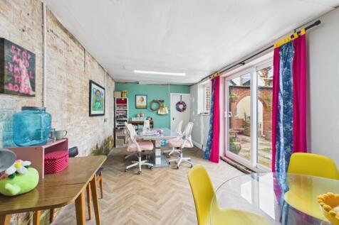 Property Image 36