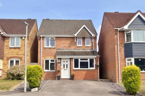 Verwood, BH31 - property photo
