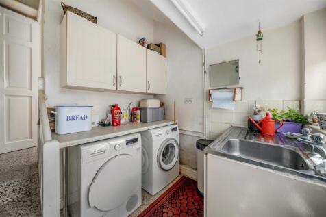 63 Newcastle Road-82.jpg