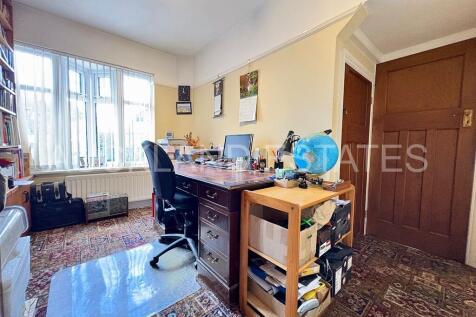 IMG_6592-17574335...