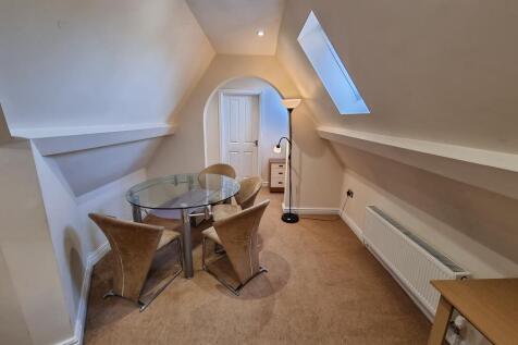 Flat 8, 38 Warwick New Road, Leamington Spa photo 3