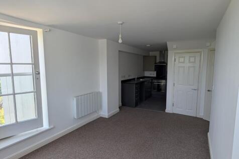 Park Field, Victoria Road, Malvern, Worcestershire, WR14 2TE photo 4