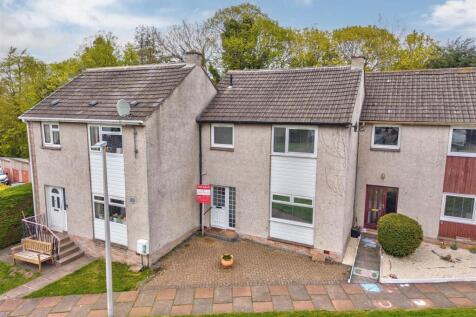 8 Kinbrae Park Newport-18.jpg