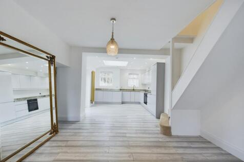 Open Plan Lounge/Dining/Kitchen