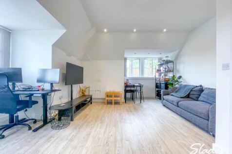 8 St Peters lounge m