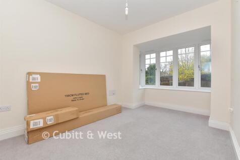 Play/Bedroom Room