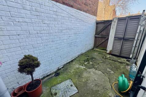 Rear yard.jpg
