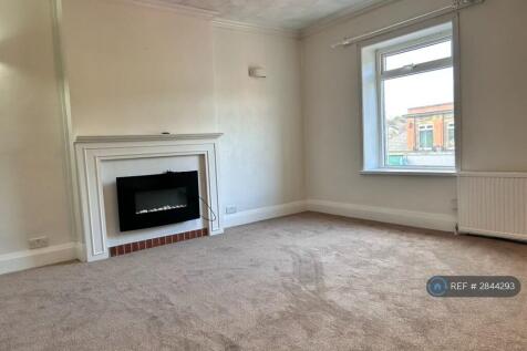 Living Room 4.60m x 4.67m