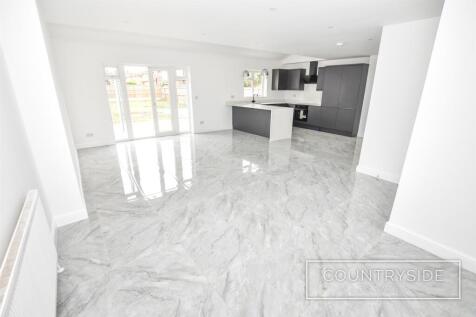 Kitchen/dining/Family Room