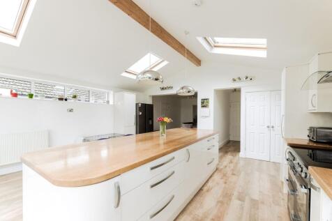 Kitchen / Breakfast Room