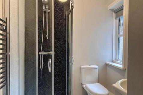 Bathroom Two.jpg