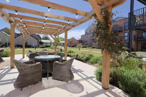 Communal Terrace / Patio