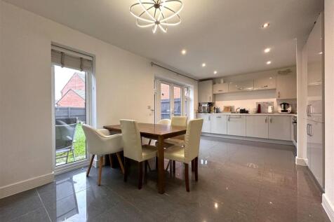Open-Plan Dining Kitchen 610