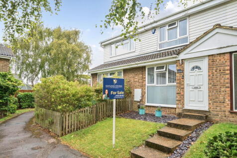 Gillingham, ME8 - property photo