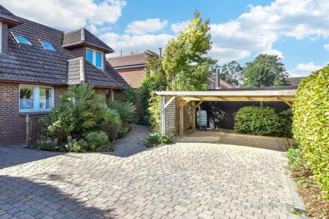 Driveway/Parking