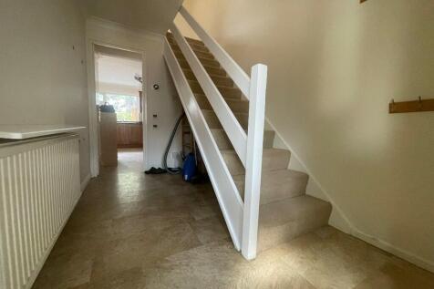 Ashurst Drive, Ilford, London, IG6 photo 4