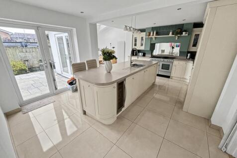 Dining Kitchen/Family Room