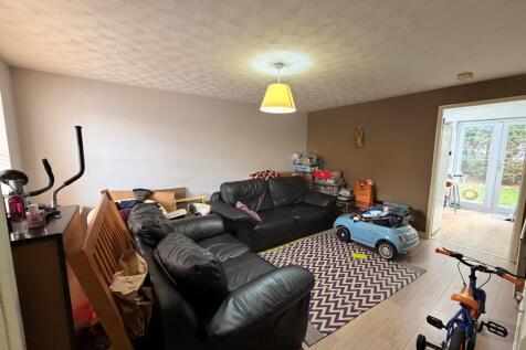 Scholars Drive, Withington photo 3
