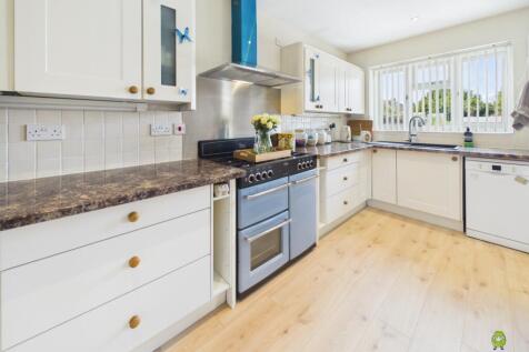Presented by Clinton at EweMove Bexleyheath and Da