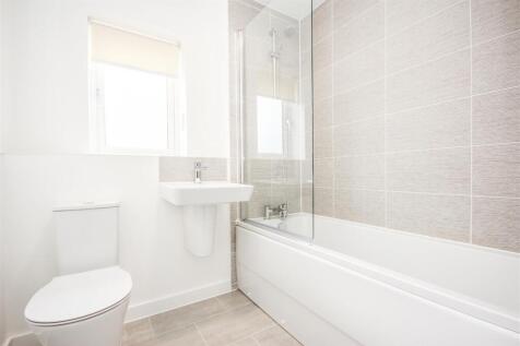Bathroom.JPG