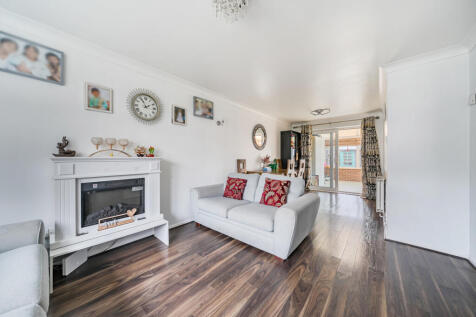 1376939-12-690cb1...