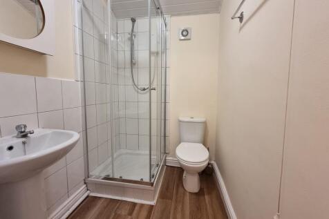 Balby Road, Balby, DN4 0NE photo 3