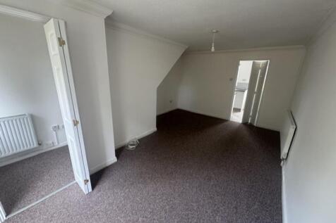 Churchward Drive, Newport, NP19 photo 3