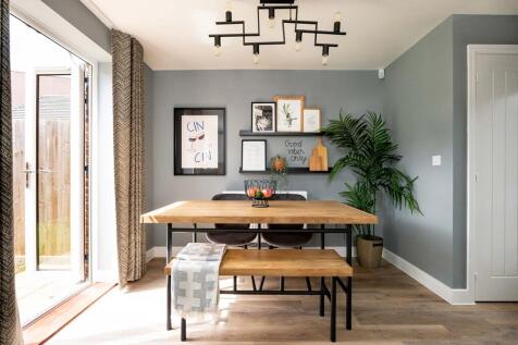 A bright &amp; airy open plan dining area, perfect for indoor-outdoor dining.