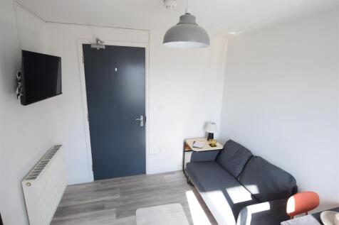 27/28 - Brayford Court - Studio Room photo 4
