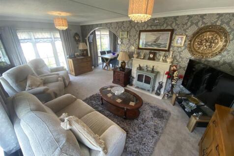 Open Plan Lounge Area