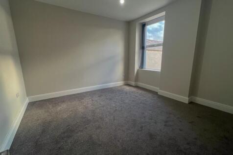 8 Westminster Trc-14.jpg