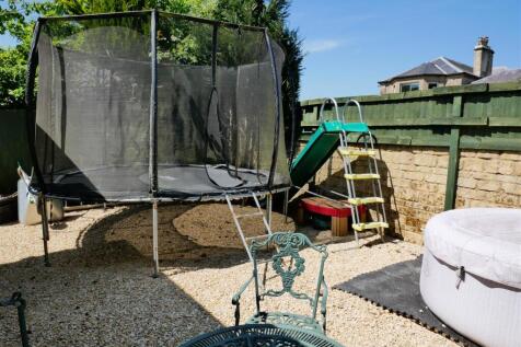 EXTRA GARDEN