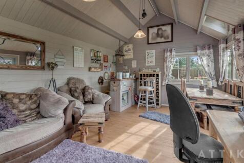 The White House The Street Westleton IP17 3AD (80)