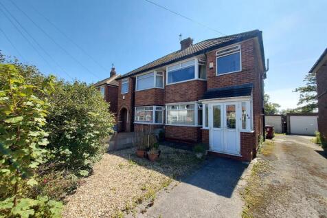 3-bed house on Wingate Avenue, Thornton-Cleveleys, £950/mo