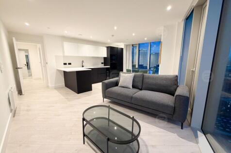 Corner Apartment, 18th Floor, Vista River Gardens, Trinity Way, Manchester, Greater Manchester, M3 photo 4