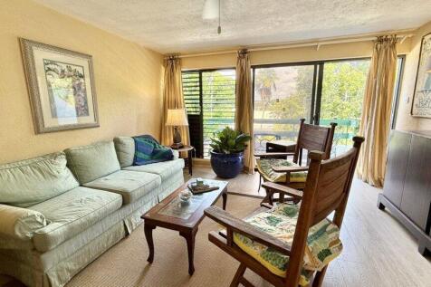 Banyan Court Unit 16