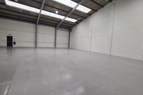 E3 FW warehouse to rear.jpg