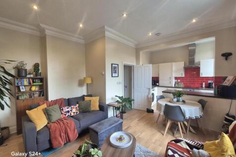 363 Wilmslow Road, Fallowfield photo 3