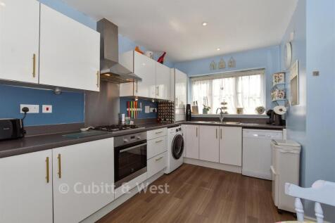 Kitchen/ Breakfast Room