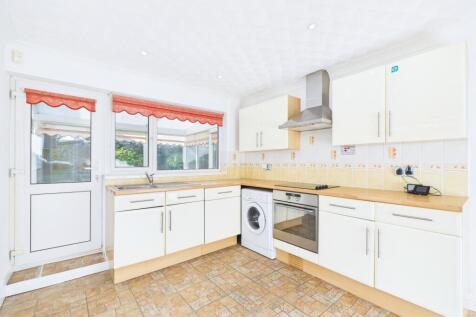 CAM01909G0-PR0438-STILL010