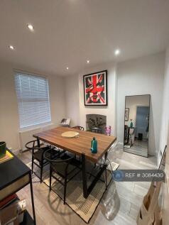 Grosvenor Road, Altrincham, WA14 photo 2