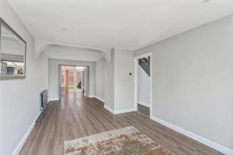 40 Riley Drive, Banbury-7.jpg