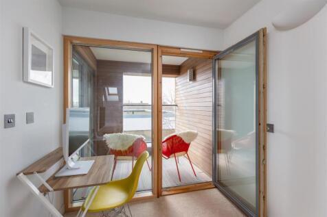 Landing/Open balcony