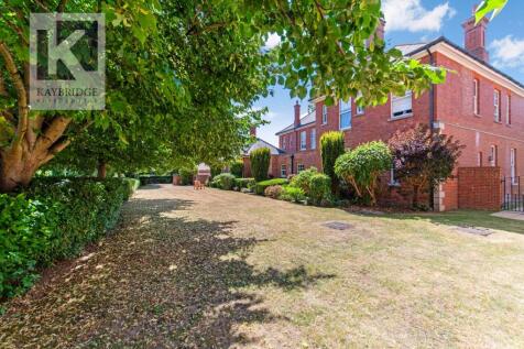Canterbury House, Queen Alexandras Way