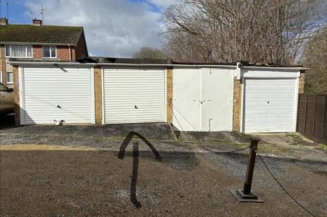 Garage (arrow).jpeg