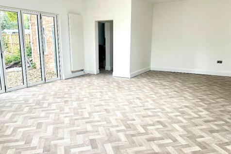 Lounge/Kitchen