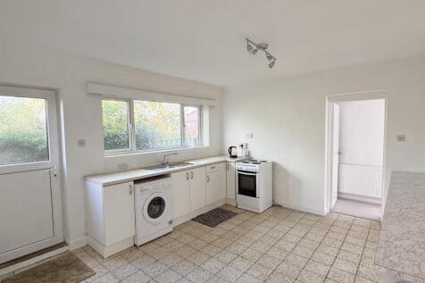 69 Pipers Hill Rd Kettering-08.jpg