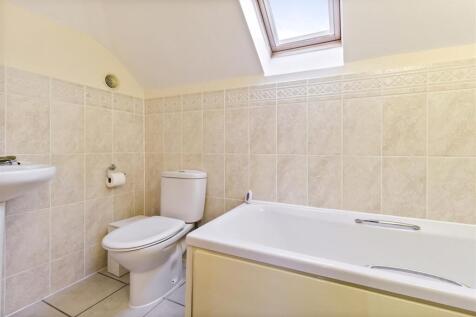 3 Greenland Mews-004.JPG